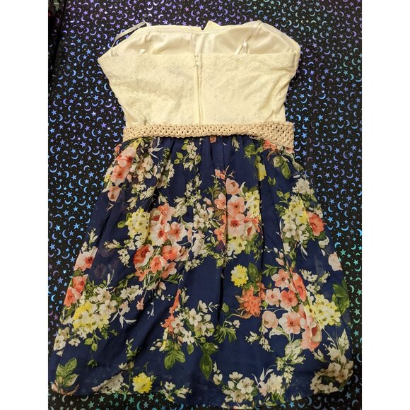 City Triangles Cream And Floral Strapless Mini Dress With Belt 13 - Picture 2 of 5